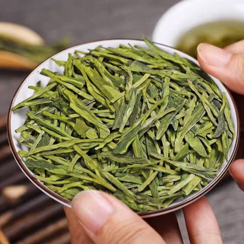 Early Spring Dragon Well (Longjing) Green Tea (1)